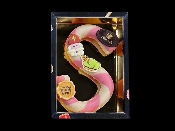 Marsepein letter roze en wit